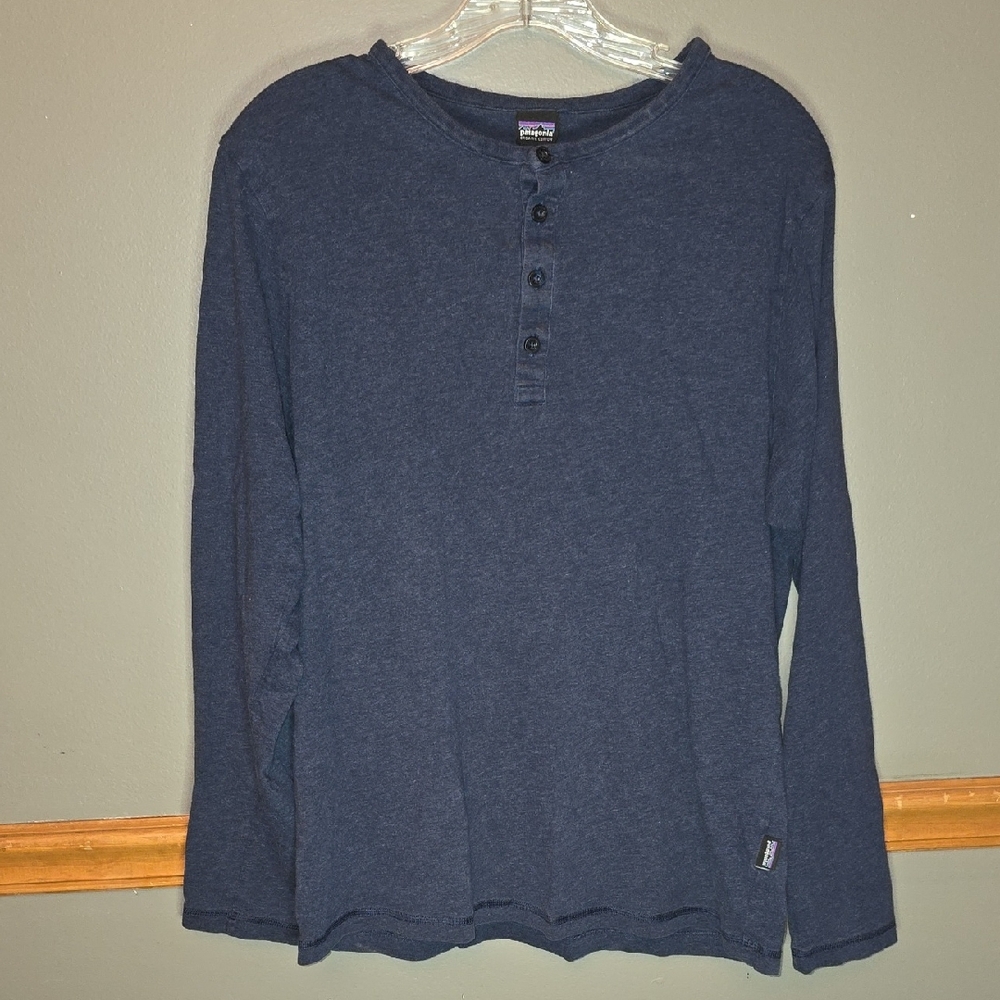 Patagonia Men's Navy Long Sleeve Henley